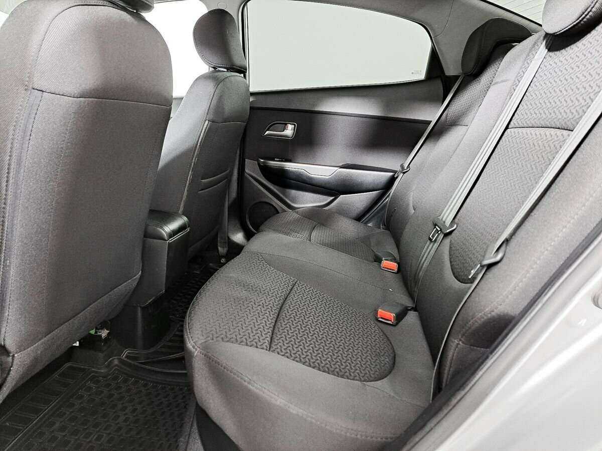 Б/У Киа Рио 2015 года. Фото: #8