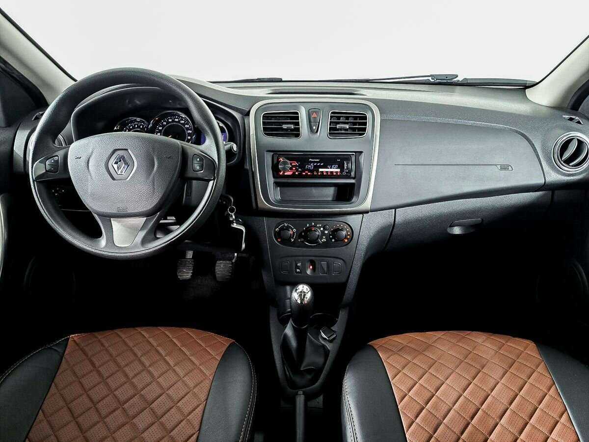 Б/У Рено Сандеро 2018 года. Фото: #11