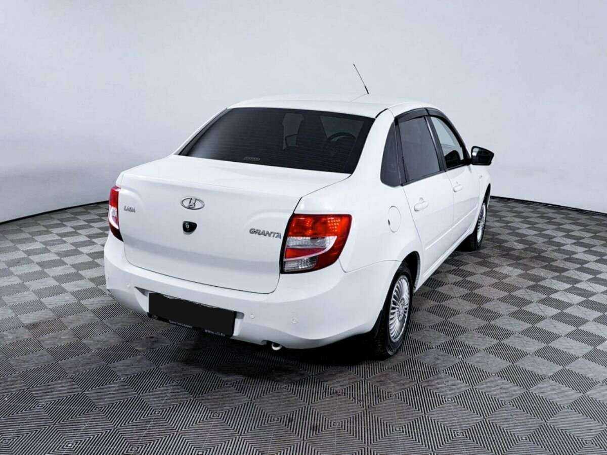 Б/У Лада (ВАЗ) Гранта 2018 года. Фото: #4