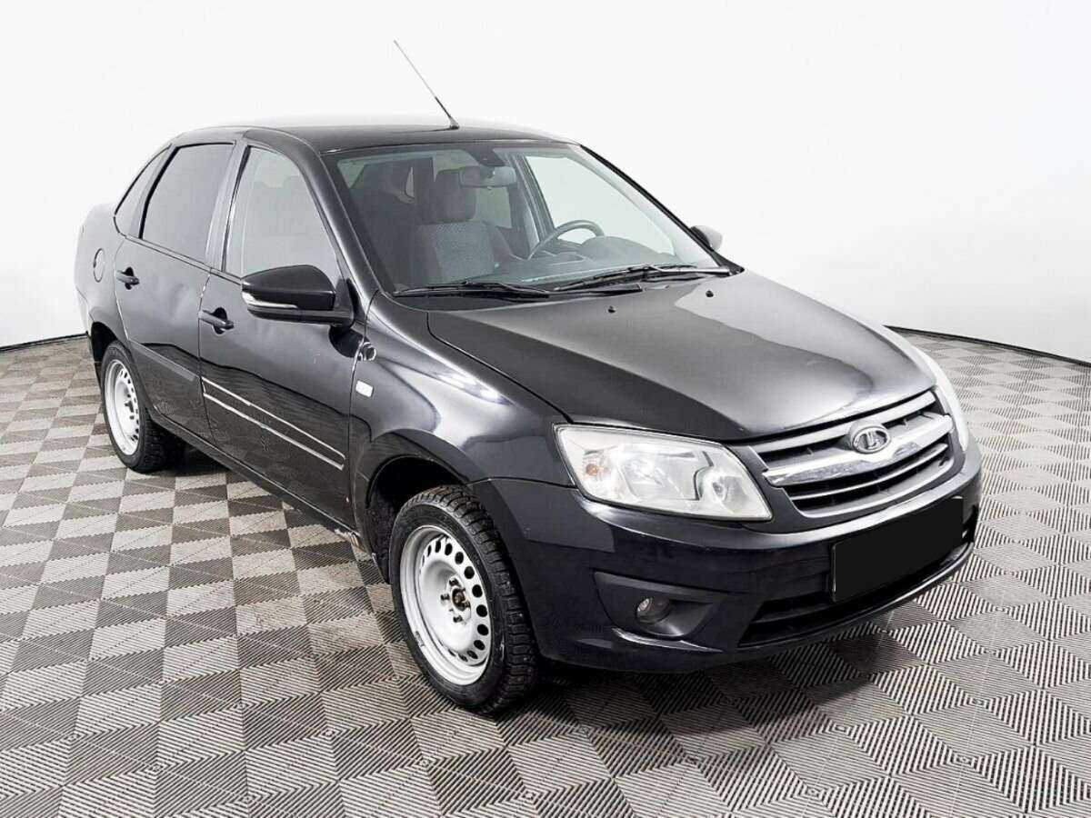 Б/У Лада (ВАЗ) Гранта 2014 года. Фото: #2