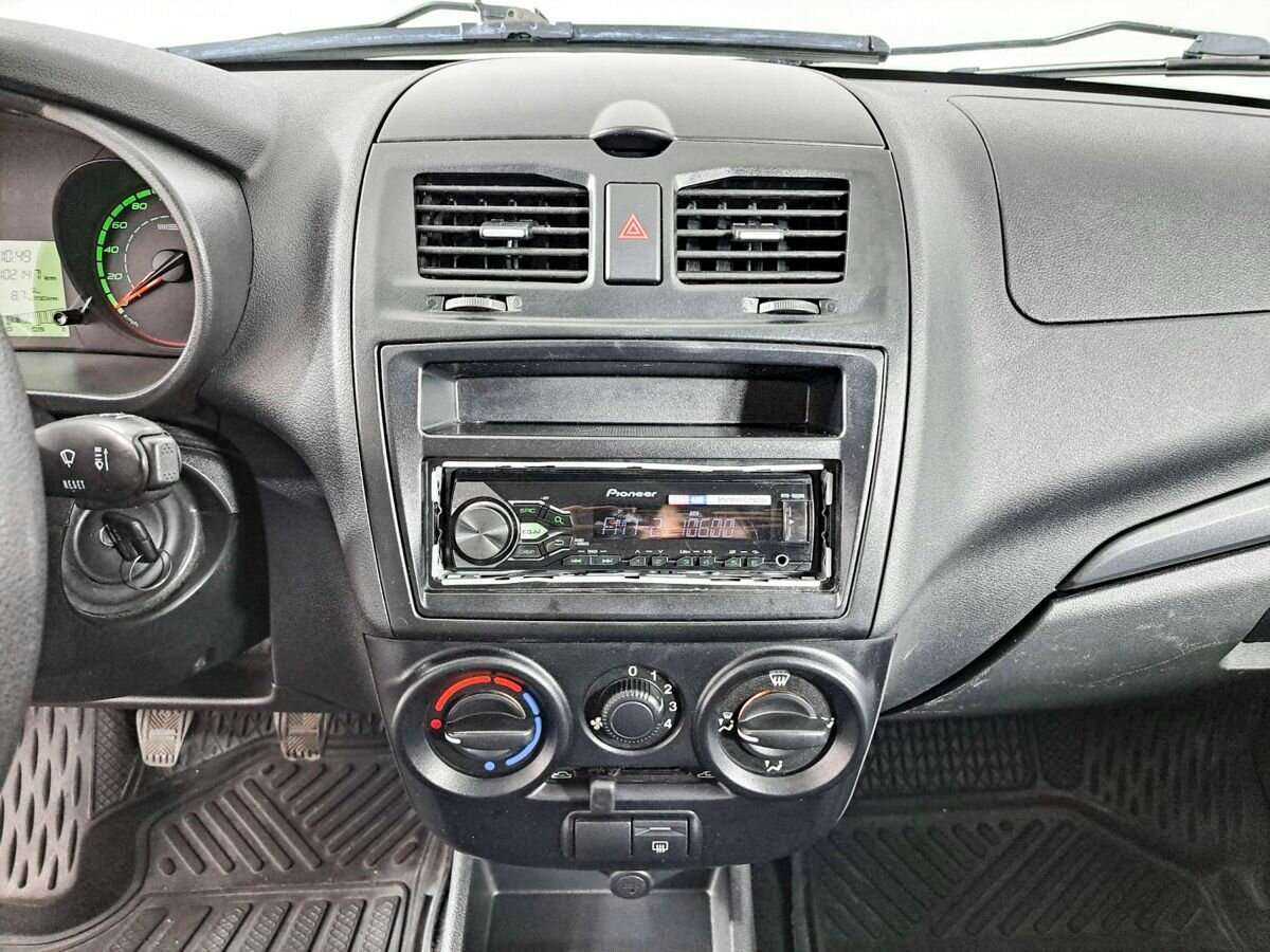 Б/У Лада (ВАЗ) Калина 2015 года. Фото: #11