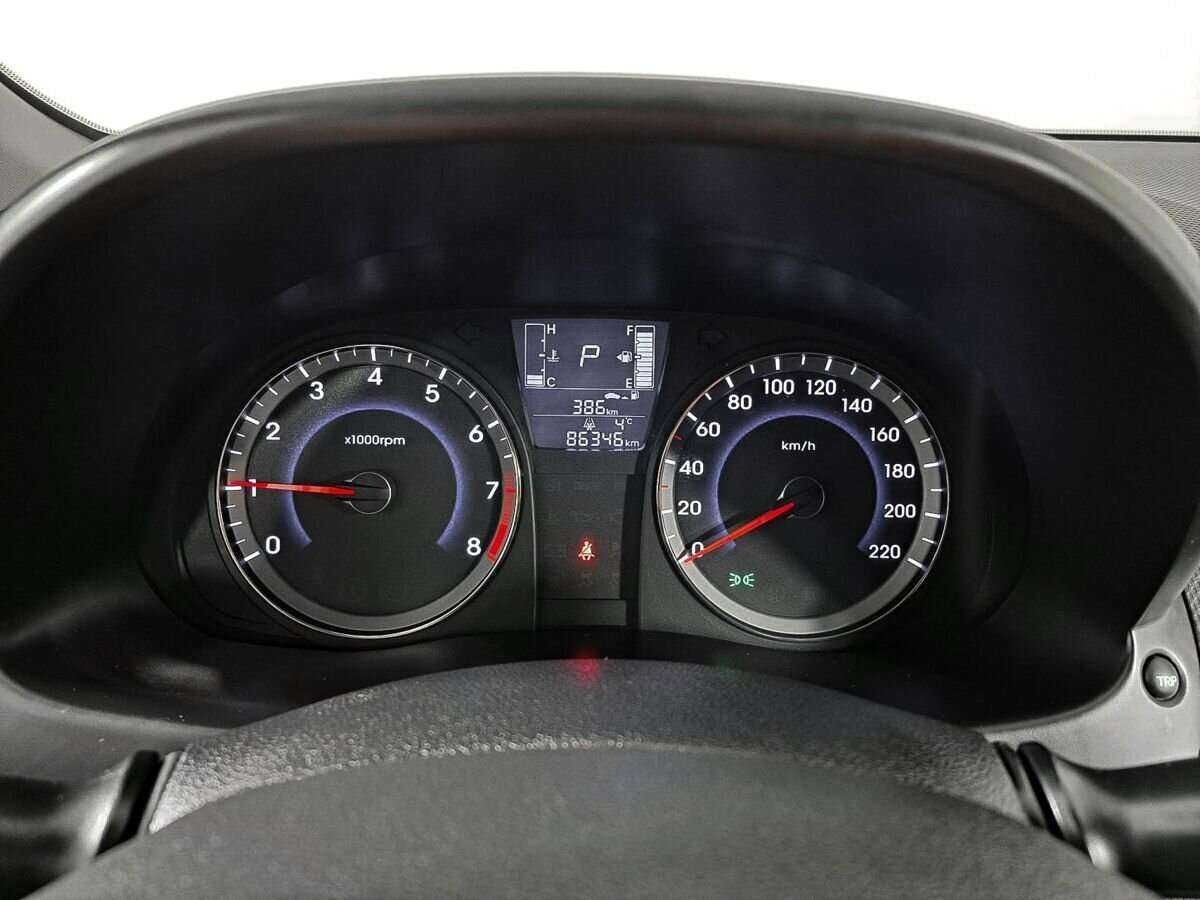 Б/У Хендай Солярис 2015 года. Фото: #8