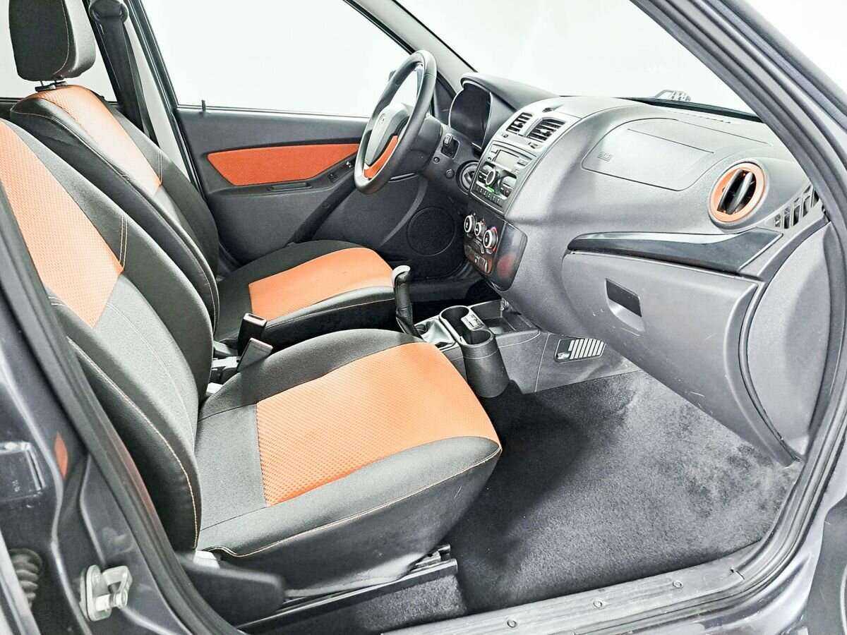 Б/У Лада (ВАЗ) Калина 2018 года. Фото: #8