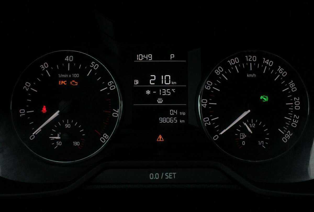 Б/У Шкода Октавия 2017 года. Фото: #9