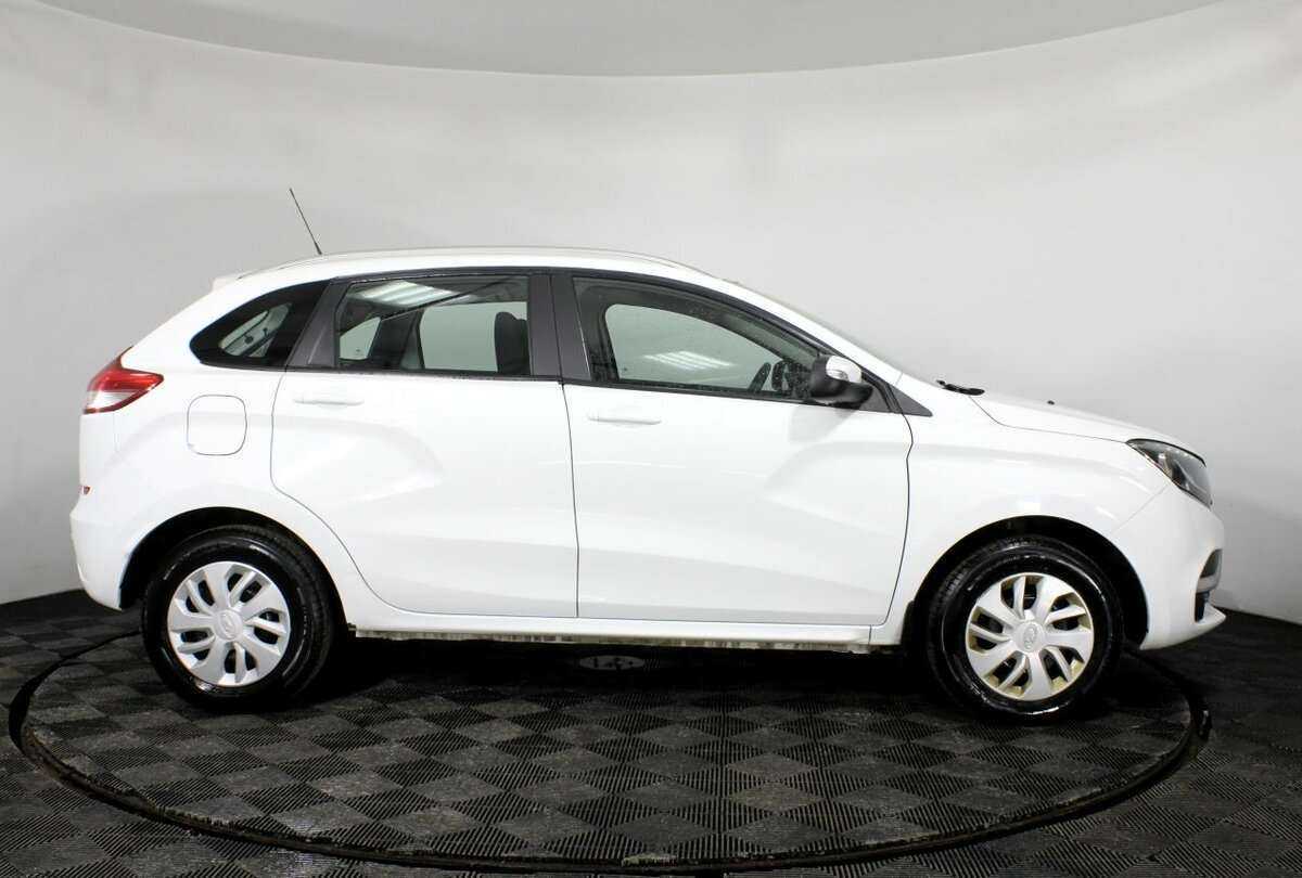 Б/У Лада (ВАЗ) ИКСРЭЙ 2021 года. Фото: #3