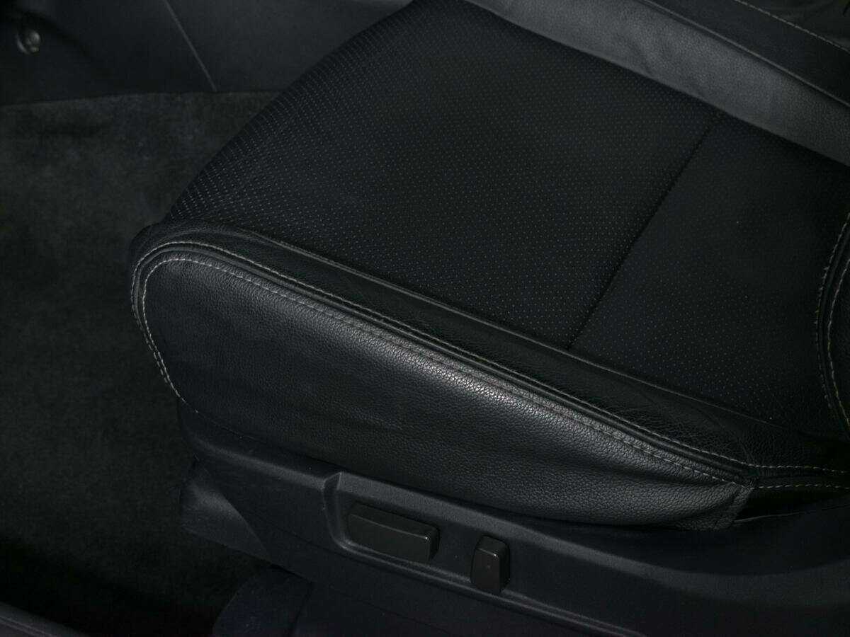 Б/У Митсубиши Оутлэндер 2016 года. Фото: #11