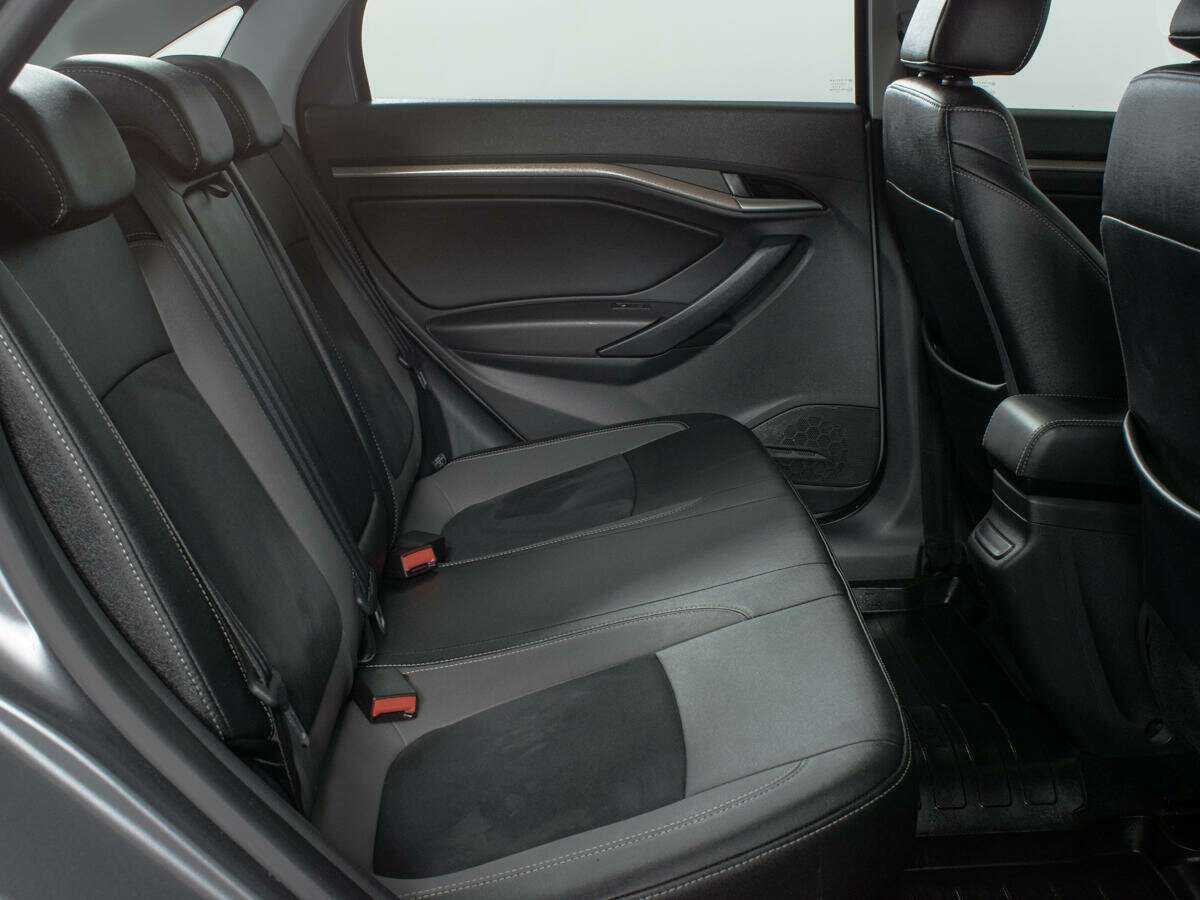 Б/У Лада (ВАЗ) Веста 2020 года. Фото: #8