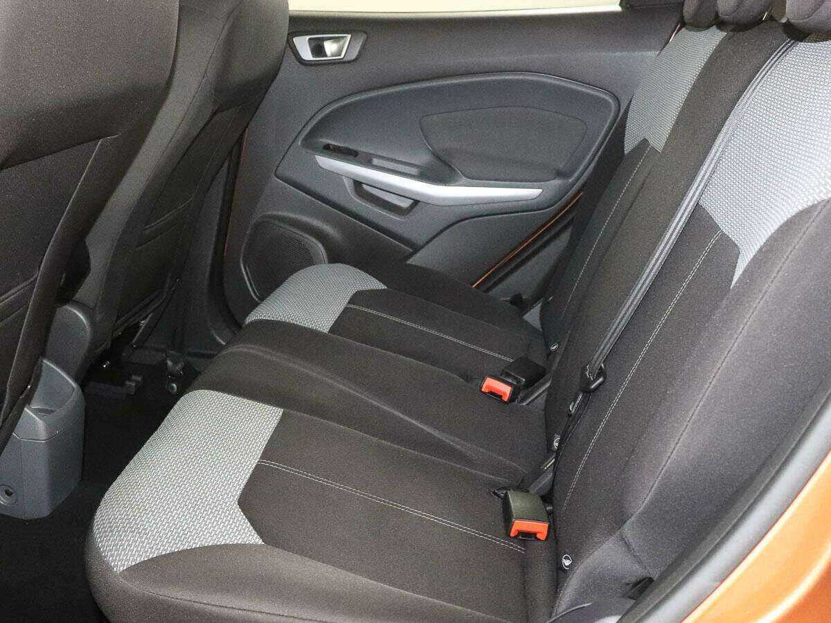 Б/У Форд ЭкоСпорт 2016 года. Фото: #8