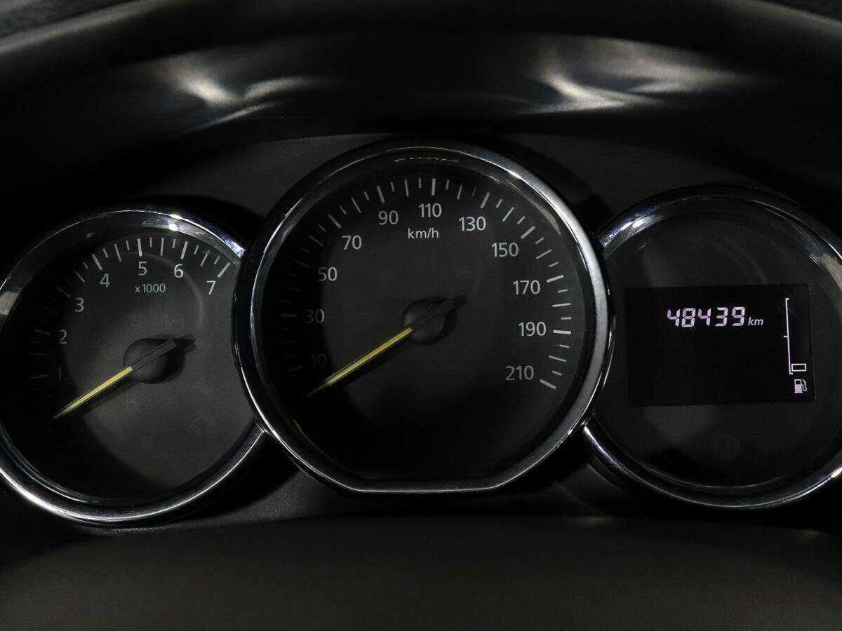 Б/У Рено Сандеро 2018 года. Фото: #8