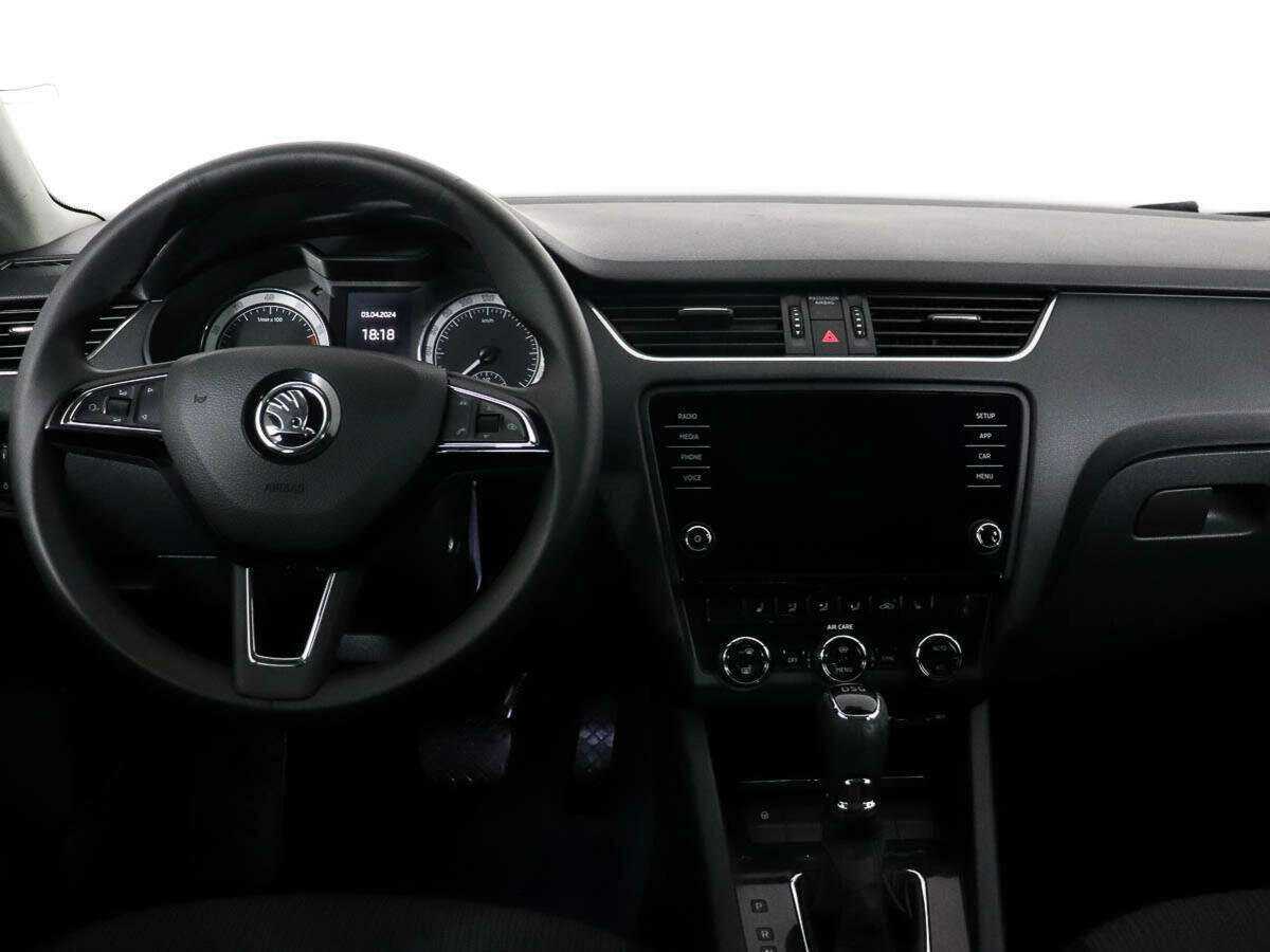 Б/У Шкода Октавия 2017 года. Фото: #8