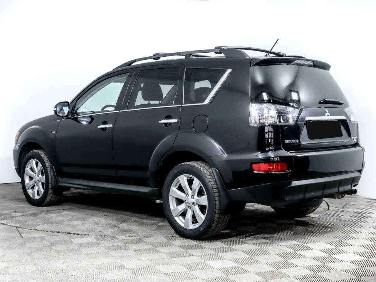 Б/У Митсубиши Оутлэндер 2012 года. Фото: #5