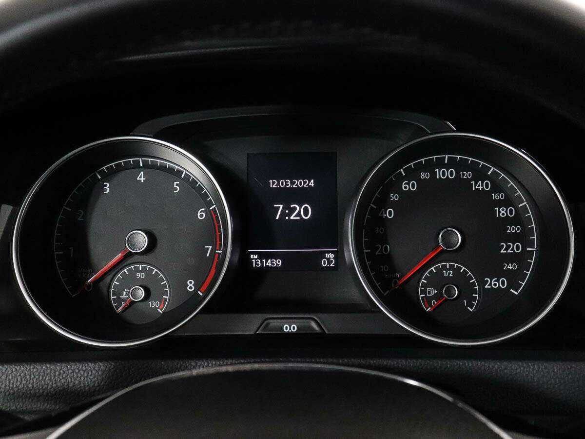 Б/У Фольксваген Гольф 2014 года. Фото: #8