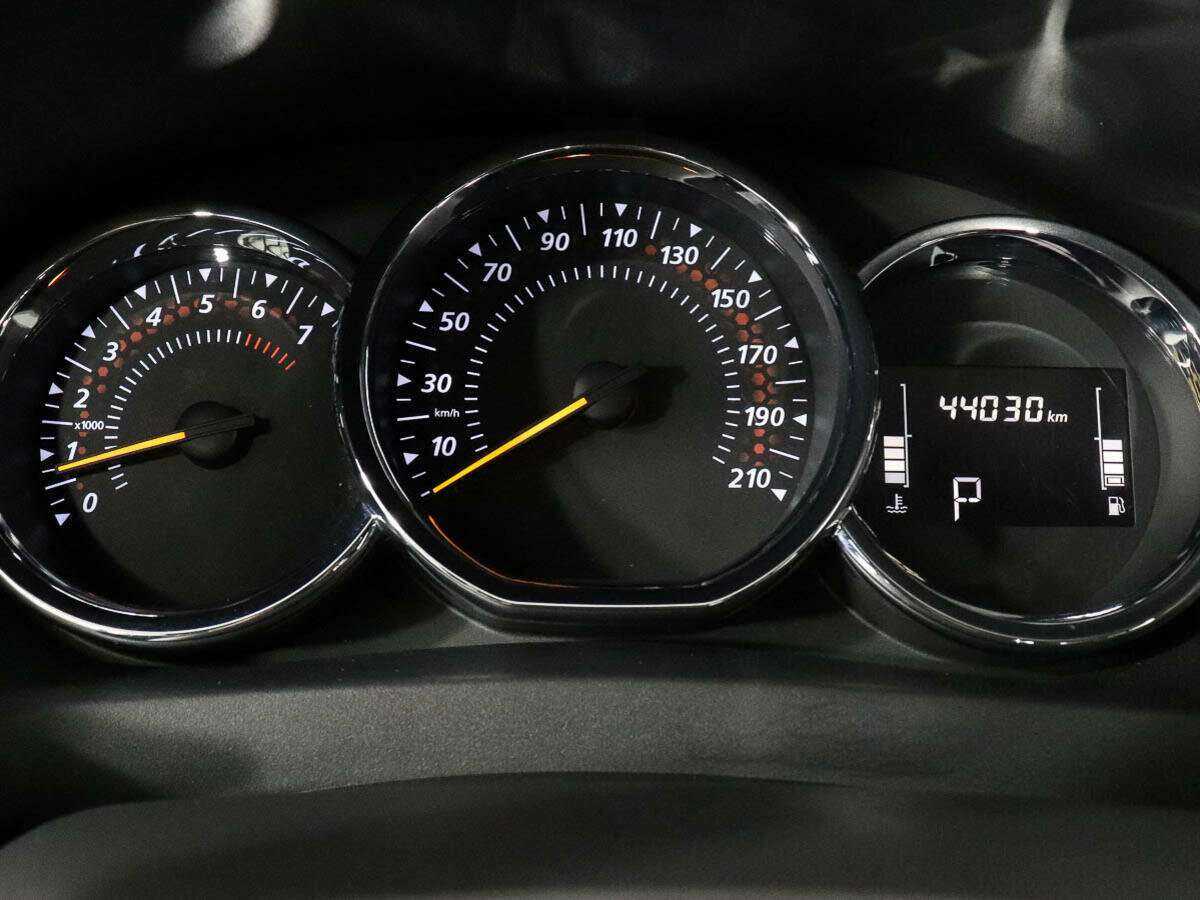 Б/У Рено Логан 2020 года. Фото: #8