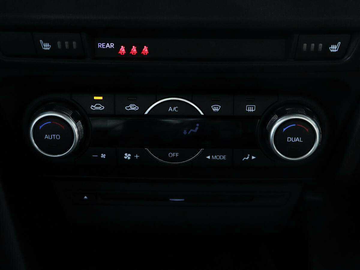 Б/У Мазда 3 2014 года. Фото: #16