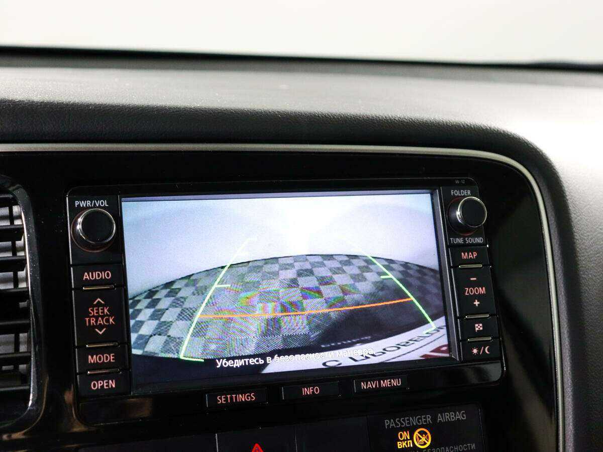 Б/У Митсубиши Оутлэндер 2013 года. Фото: #11