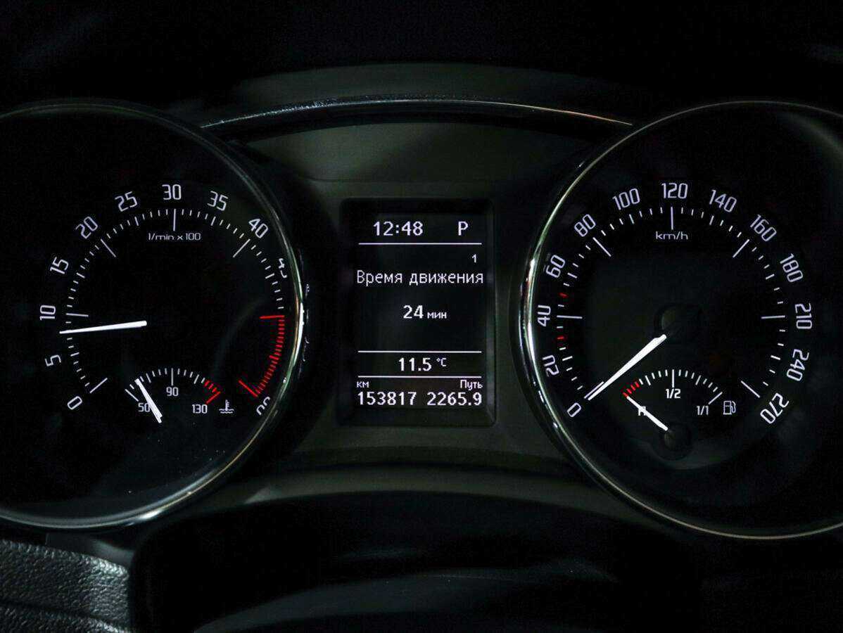 Б/У Шкода Суперб 2013 года. Фото: #10