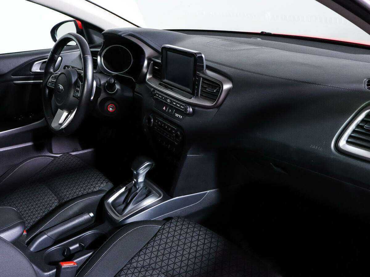 Б/У Киа Сид 2018 года. Фото: #6