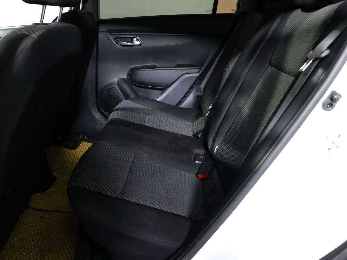 Б/У Киа Рио 2018 года. Фото: #8