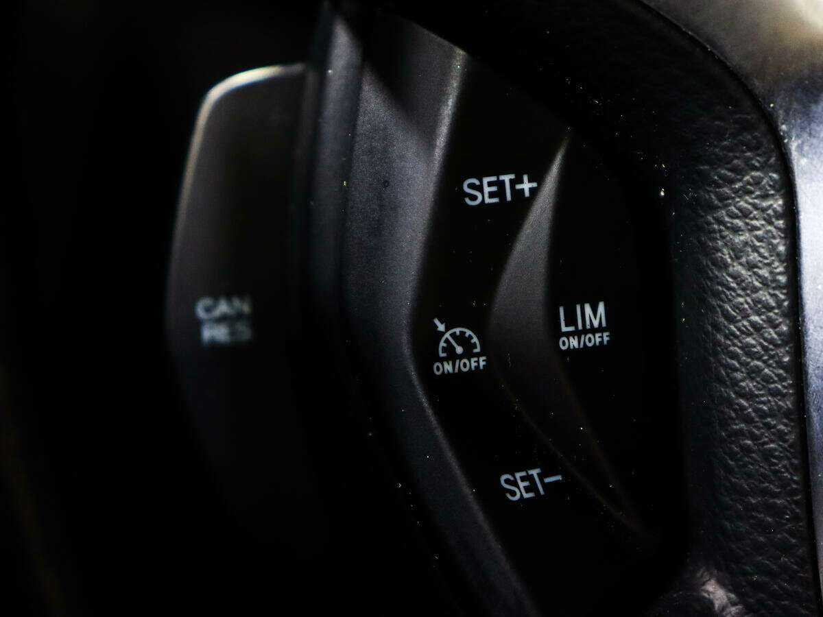 Б/У Форд Куга 2015 года. Фото: #16