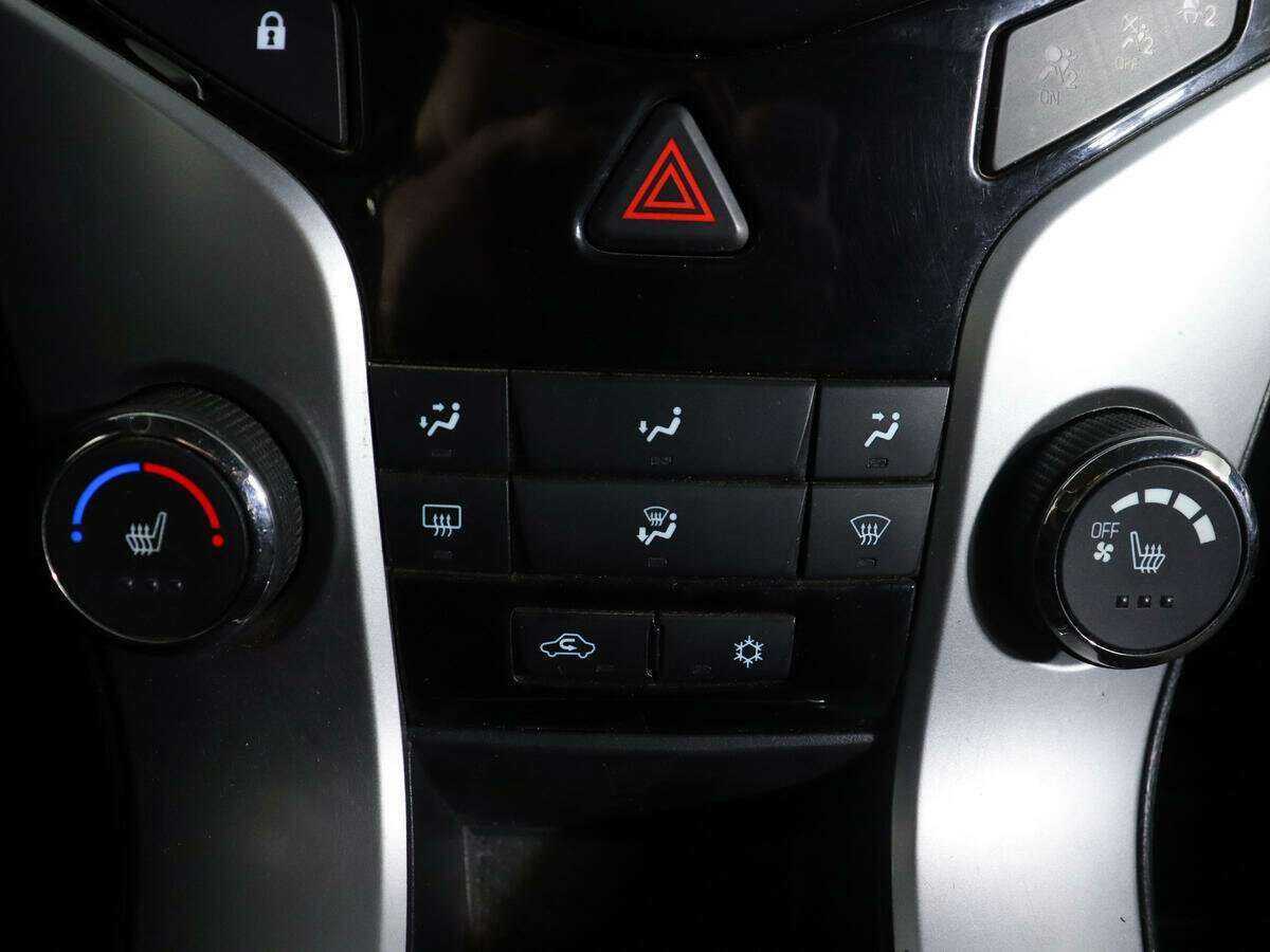 Б/У Шевроле Круз 2012 года. Фото: #15