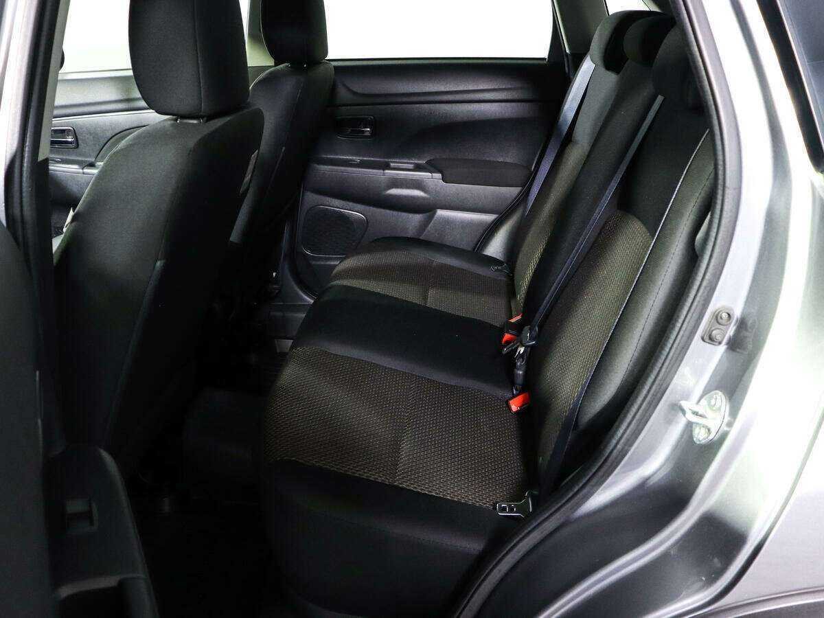 Б/У Митсубиши АС-Икс 2018 года. Фото: #7