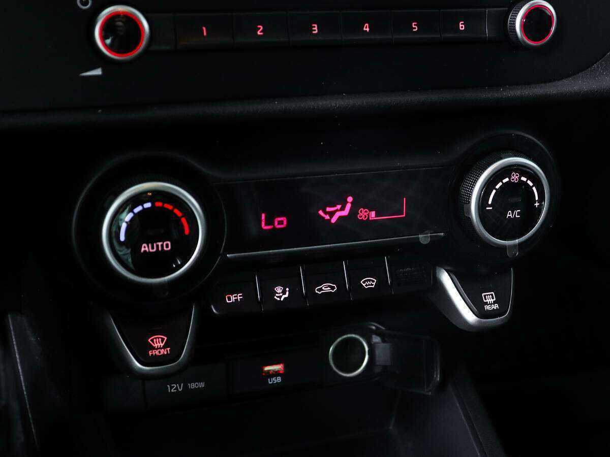 Б/У Киа Рио 2021 года. Фото: #14