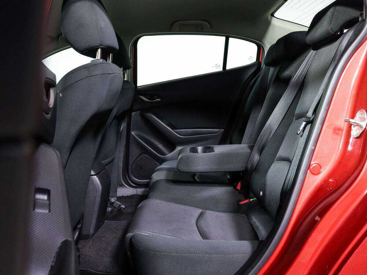 Б/У Мазда 3 2014 года. Фото: #8