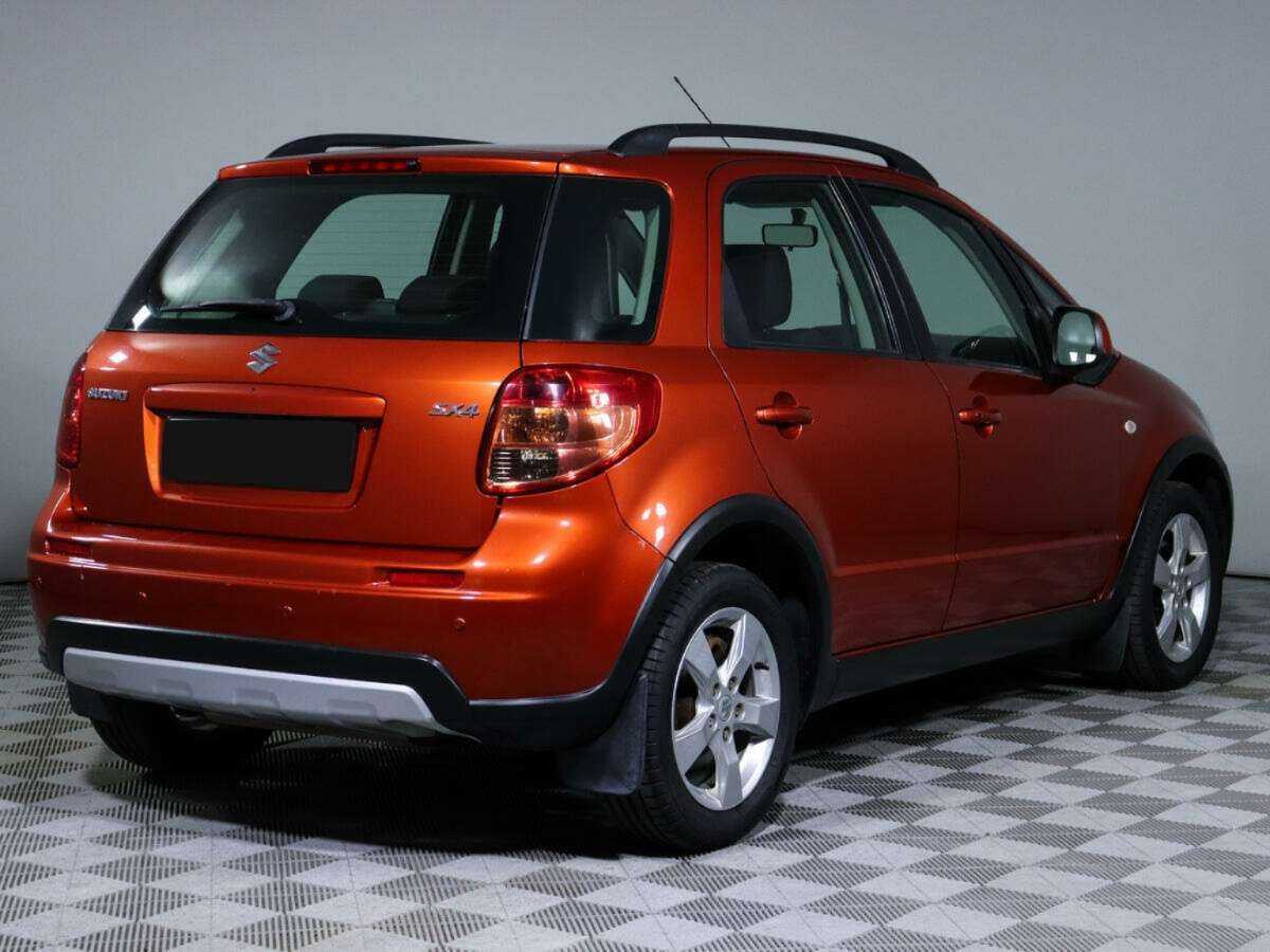 Б/У Сузуки С-Икс4 2013 года. Фото: #3