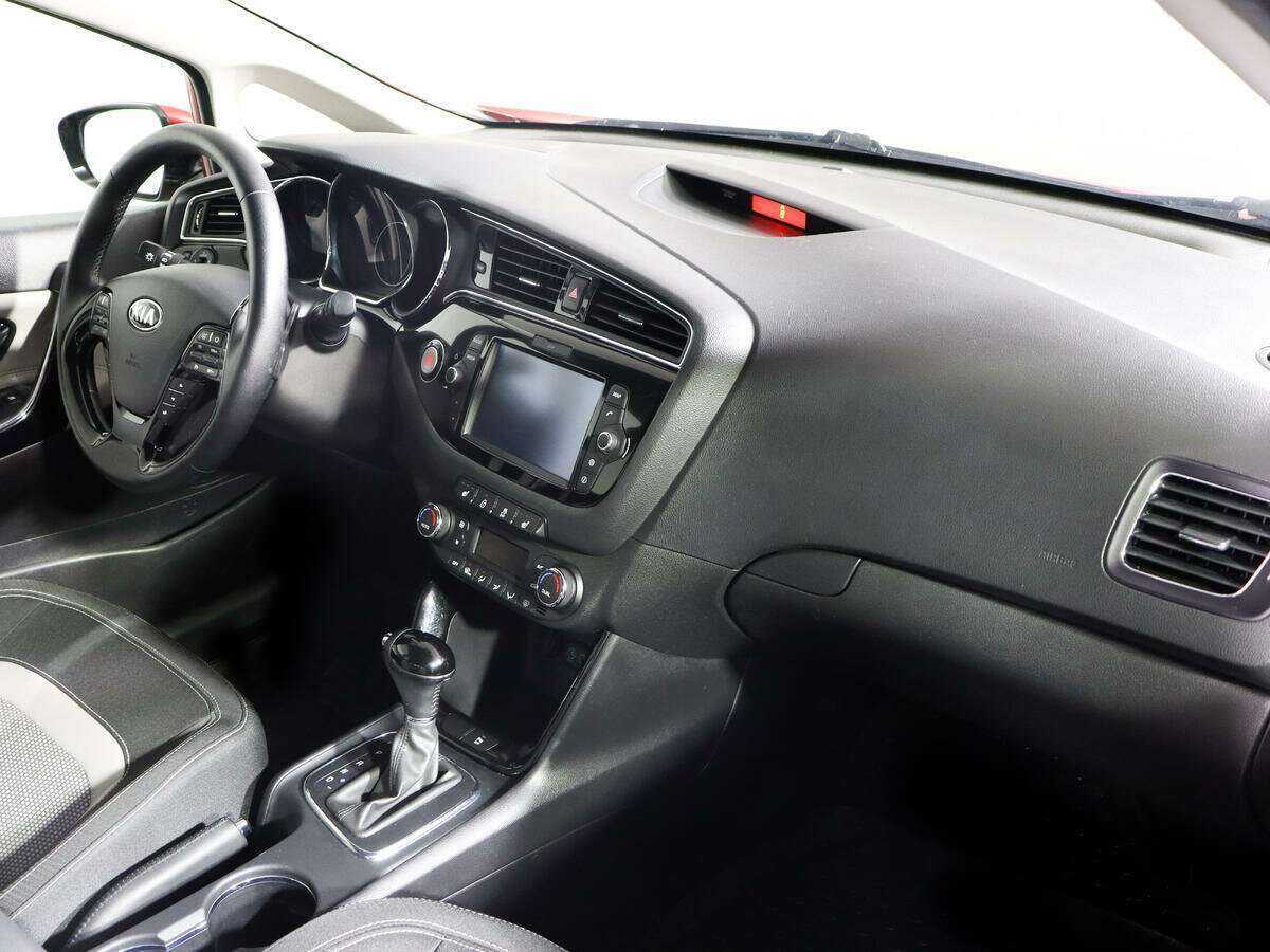 Б/У Киа Сид 2018 года. Фото: #8