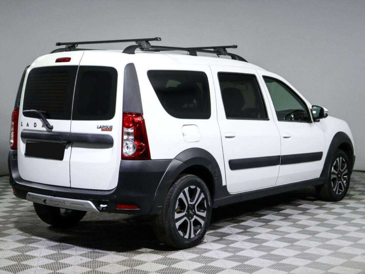 Б/У Лада (ВАЗ) Ларгус 2021 года. Фото: #3