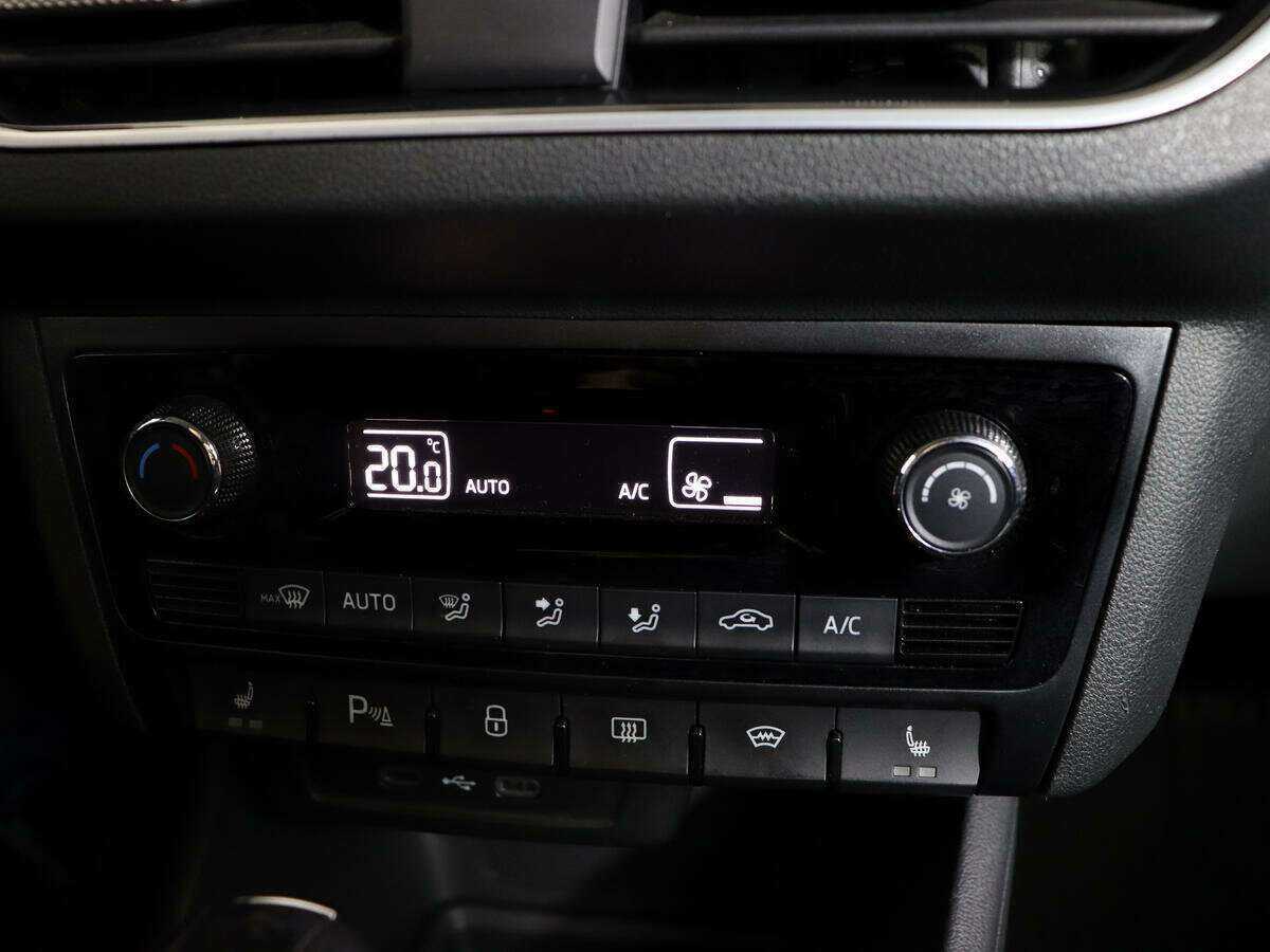 Б/У Фольксваген Поло 2020 года. Фото: #18