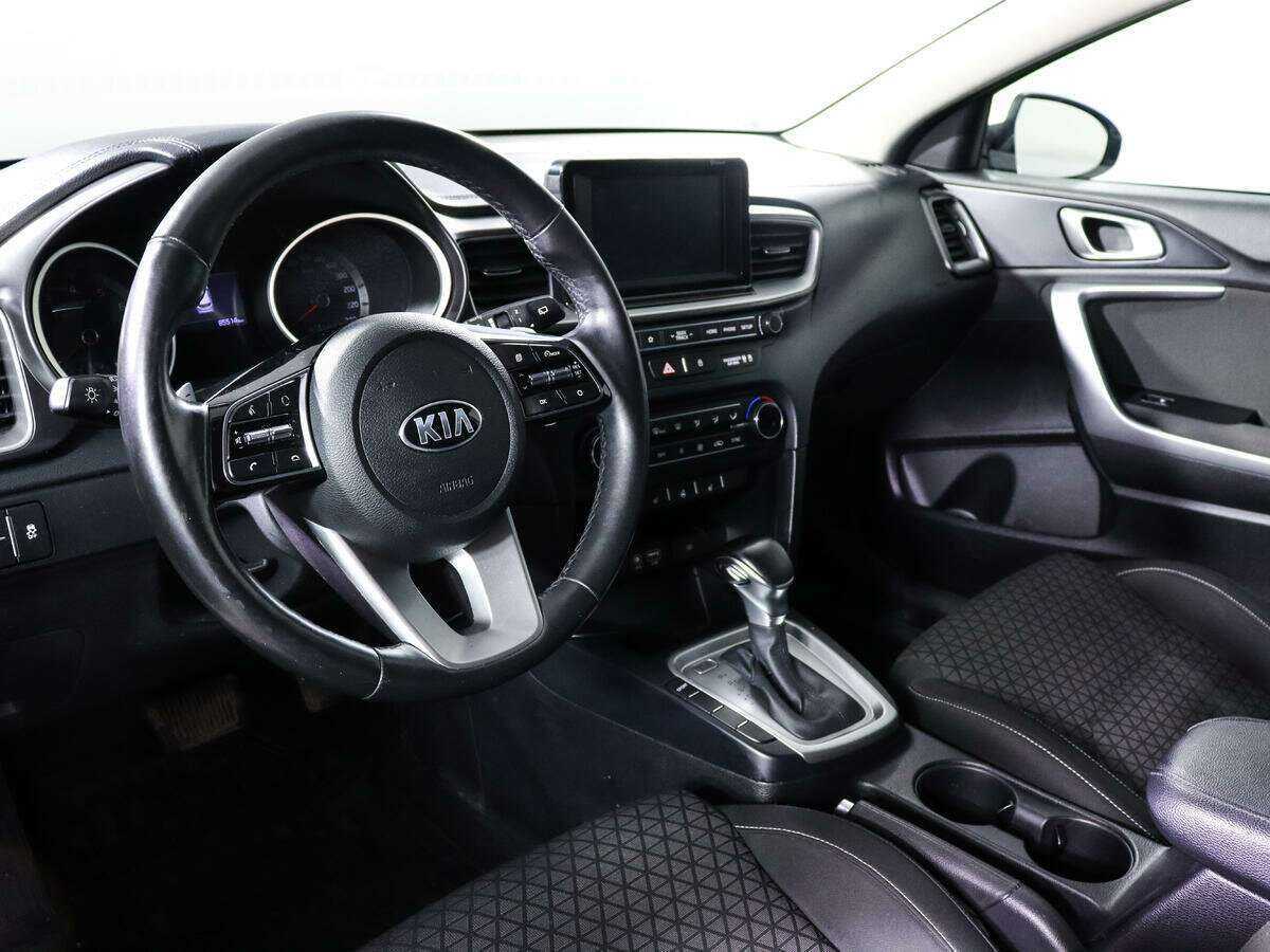 Б/У Киа Сид 2018 года. Фото: #11