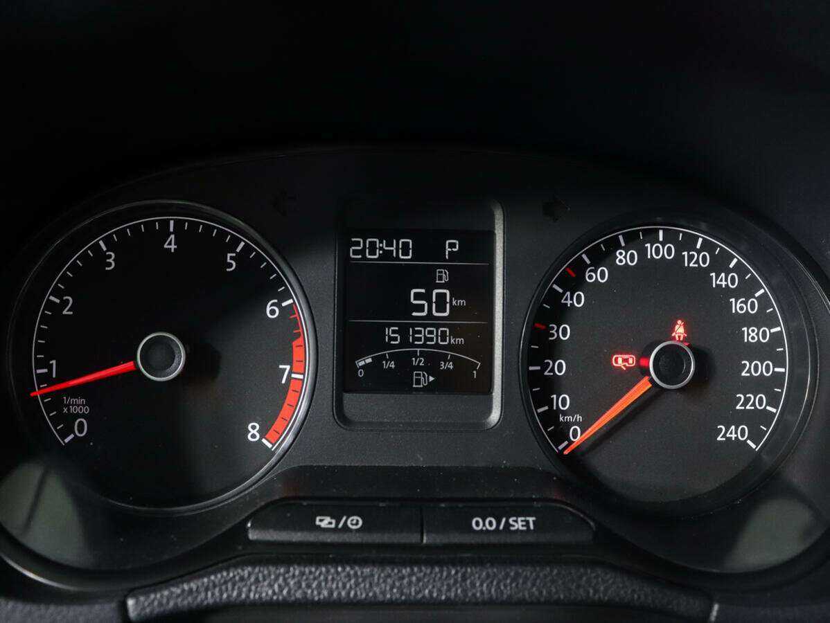 Б/У Фольксваген Поло 2017 года. Фото: #10