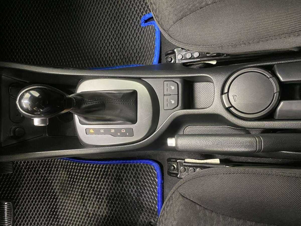 Б/У Киа Рио 2017 года. Фото: #11