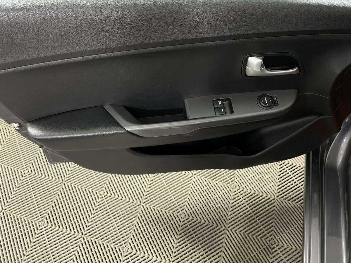 Б/У Киа Рио 2016 года. Фото: #7