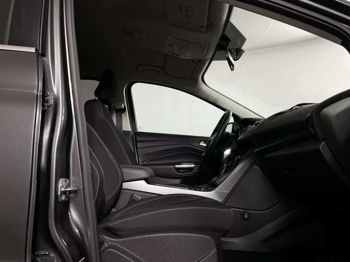 Б/У Форд Куга 2017 года. Фото: #13