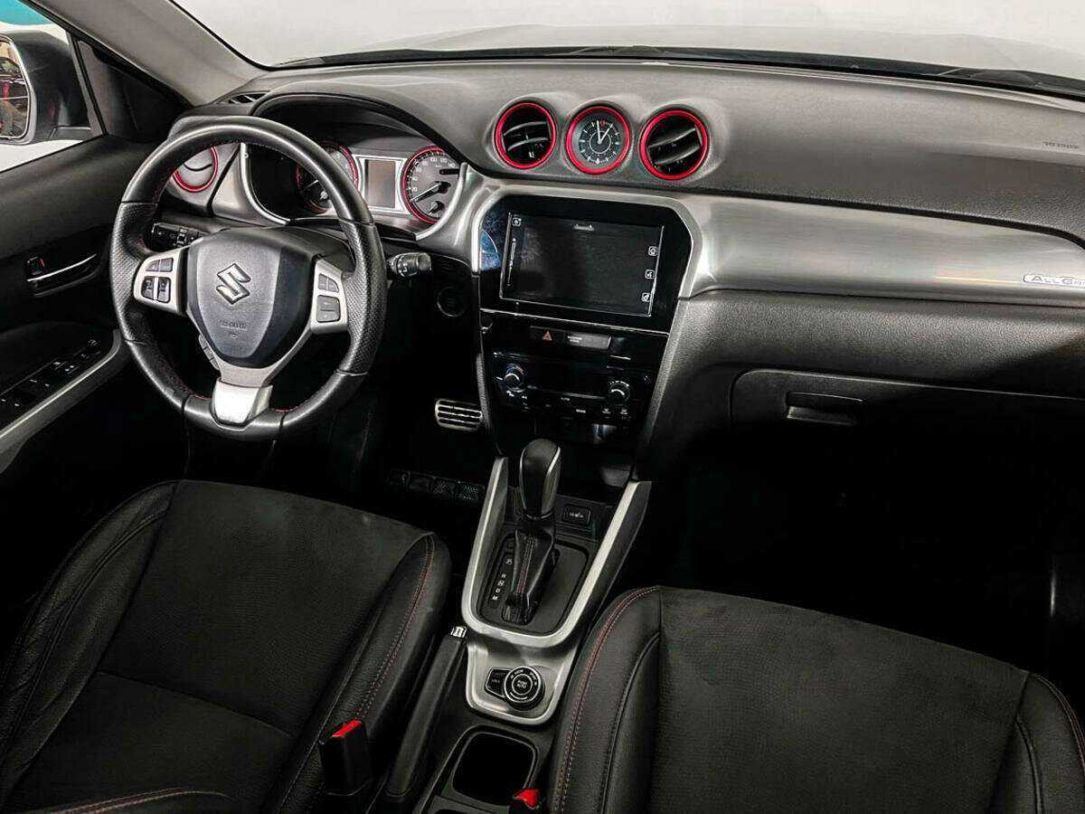 Б/У Сузуки Витара 2017 года. Фото: #7