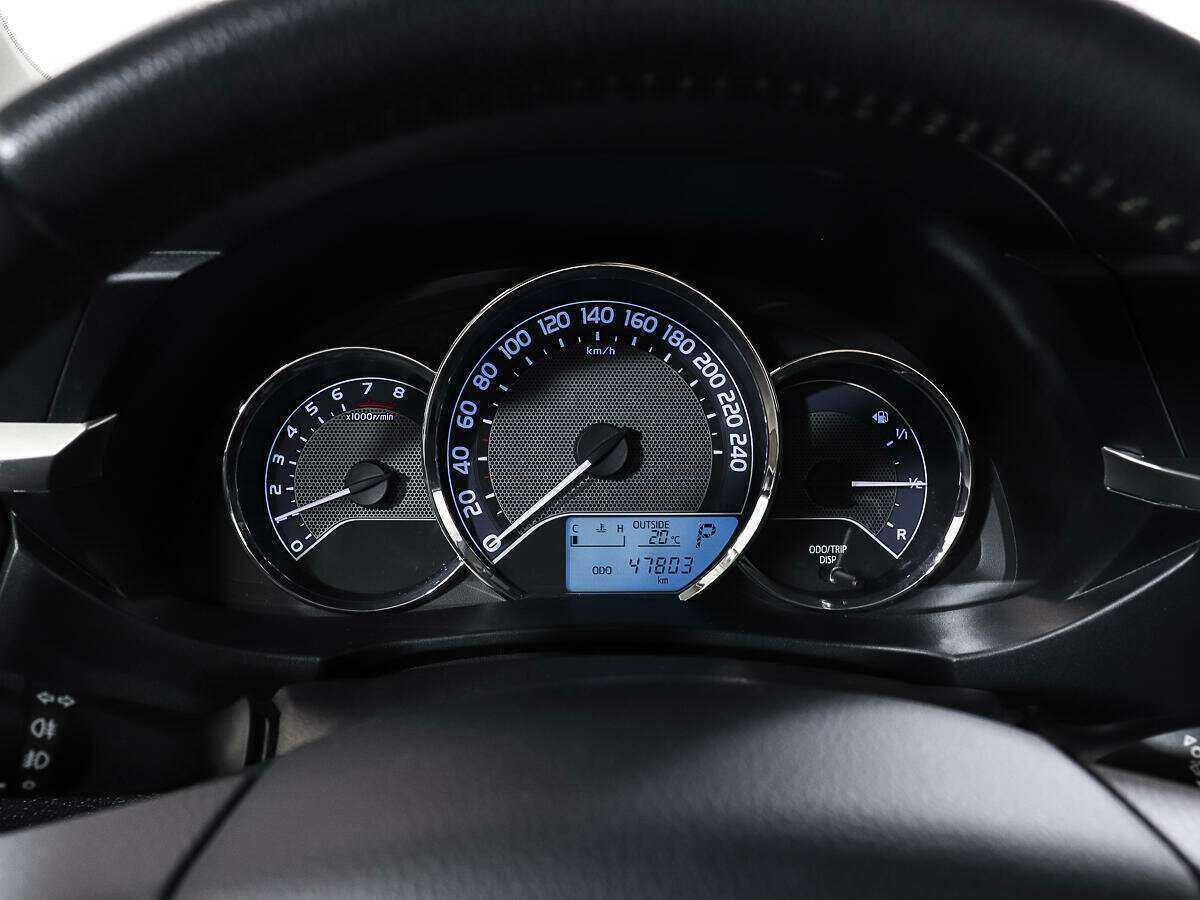 Б/У Тойота Королла 2013 года. Фото: #9