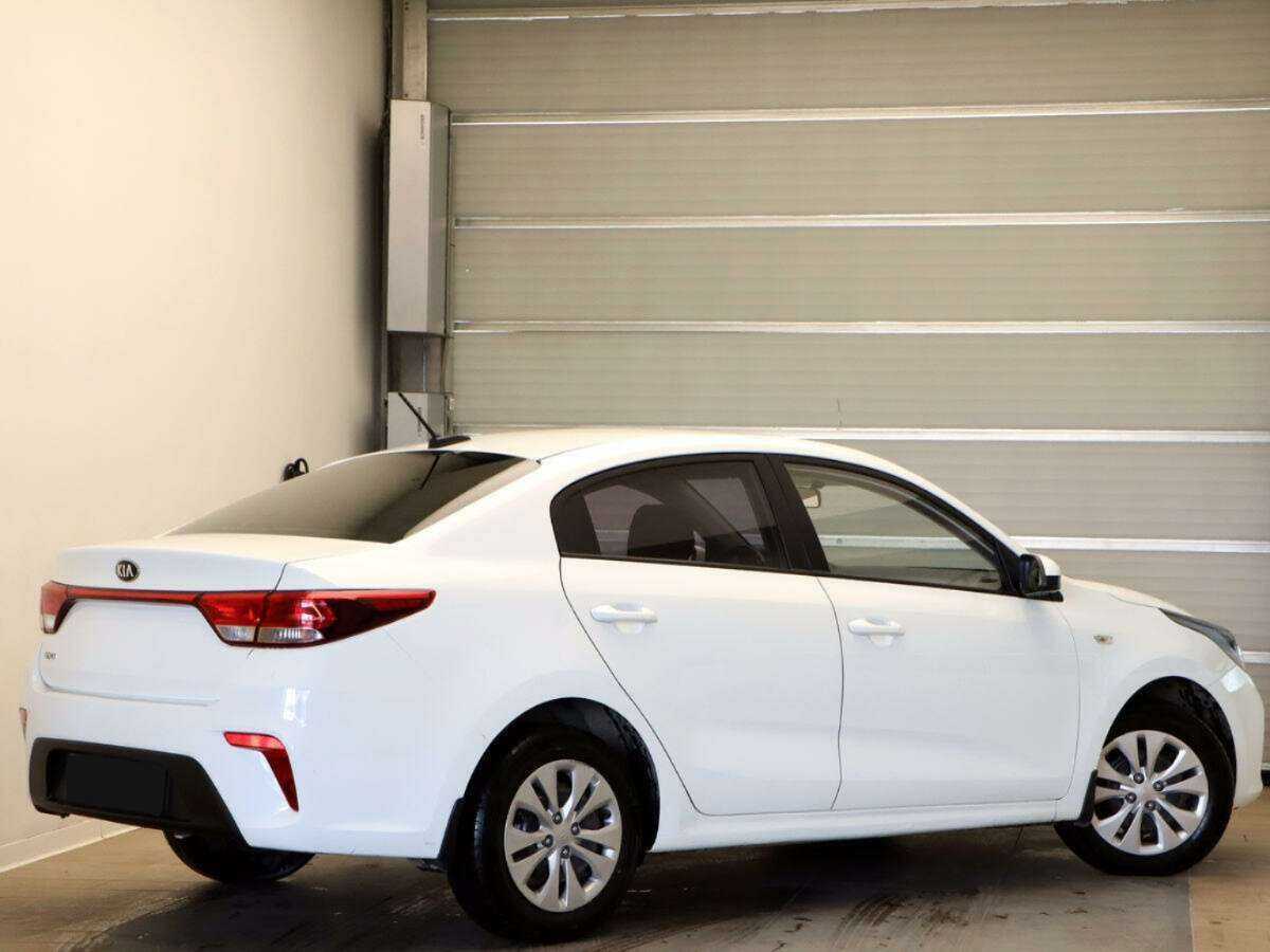 Б/У Киа Рио 2018 года. Фото: #3