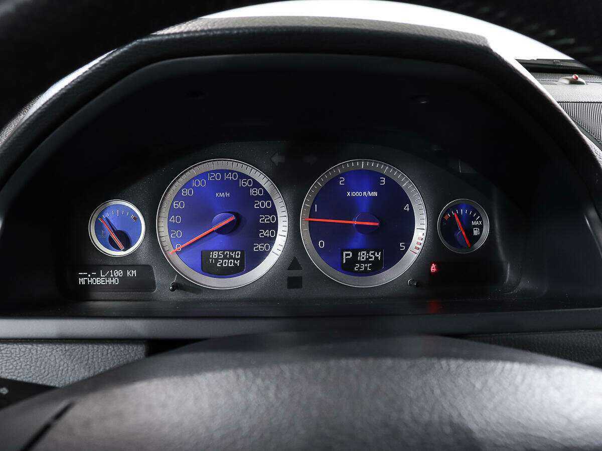 Б/У Вольво ИксЦ90 2012 года. Фото: #10