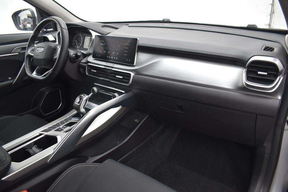 Б/У Джили Кулрэй 2021 года. Фото: #8