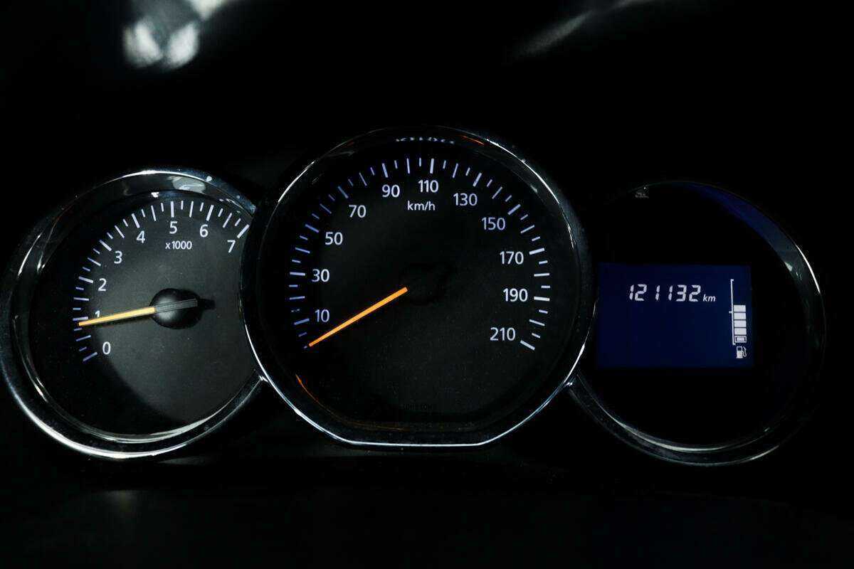 Б/У Рено Логан 2016 года. Фото: #9