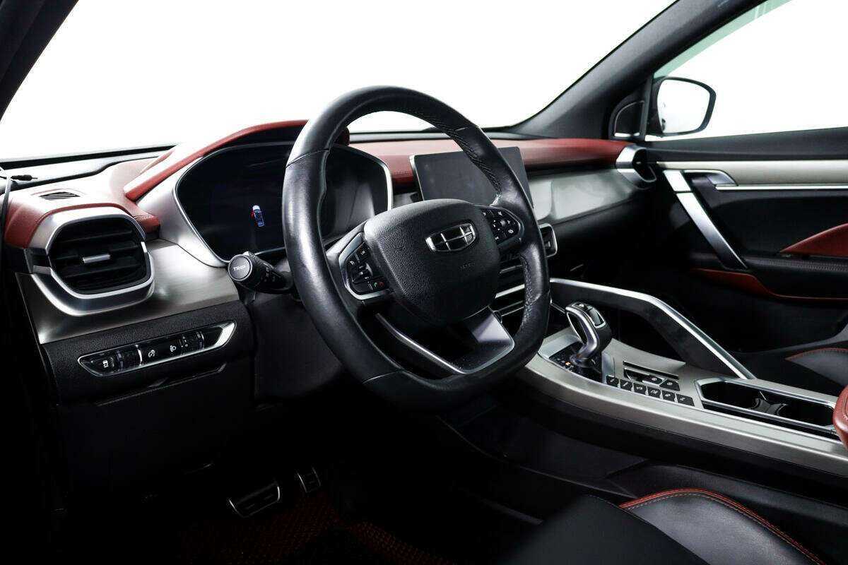 Б/У Джили Кулрэй 2021 года. Фото: #12