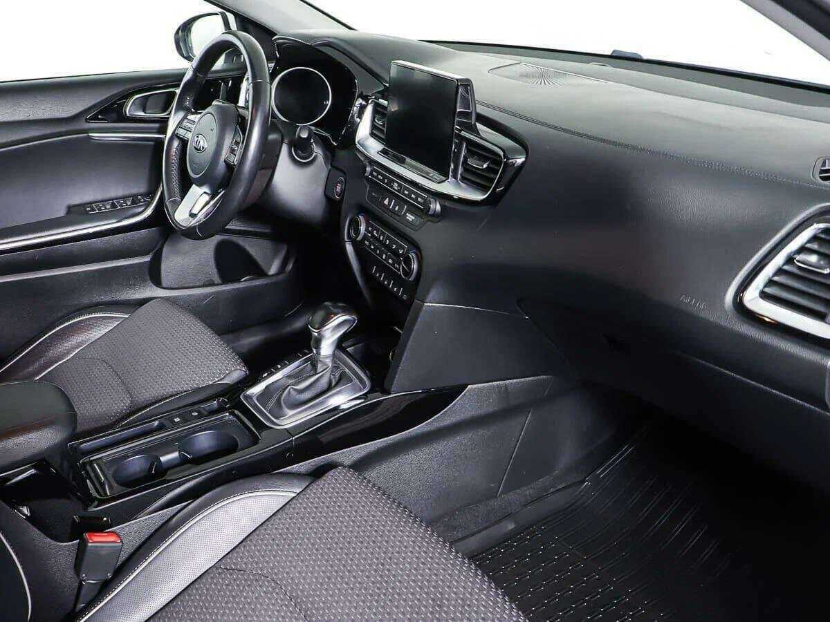 Б/У Киа Сид 2018 года. Фото: #8