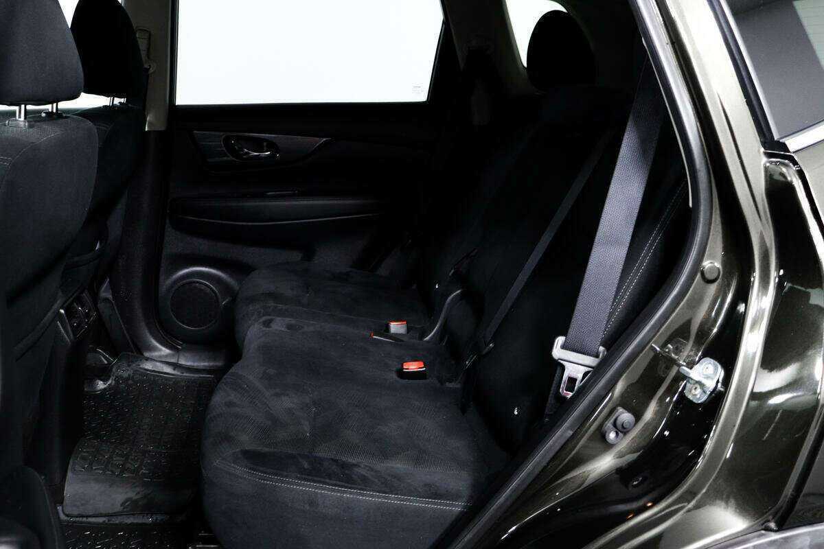 Б/У Ниссан Икс-Трейл 2015 года. Фото: #11