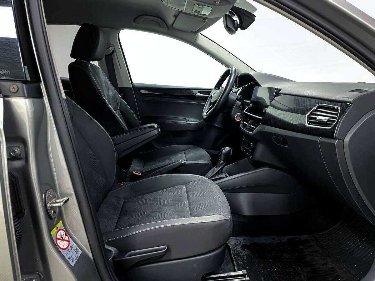 Б/У Фольксваген Поло 2020 года. Фото: #10