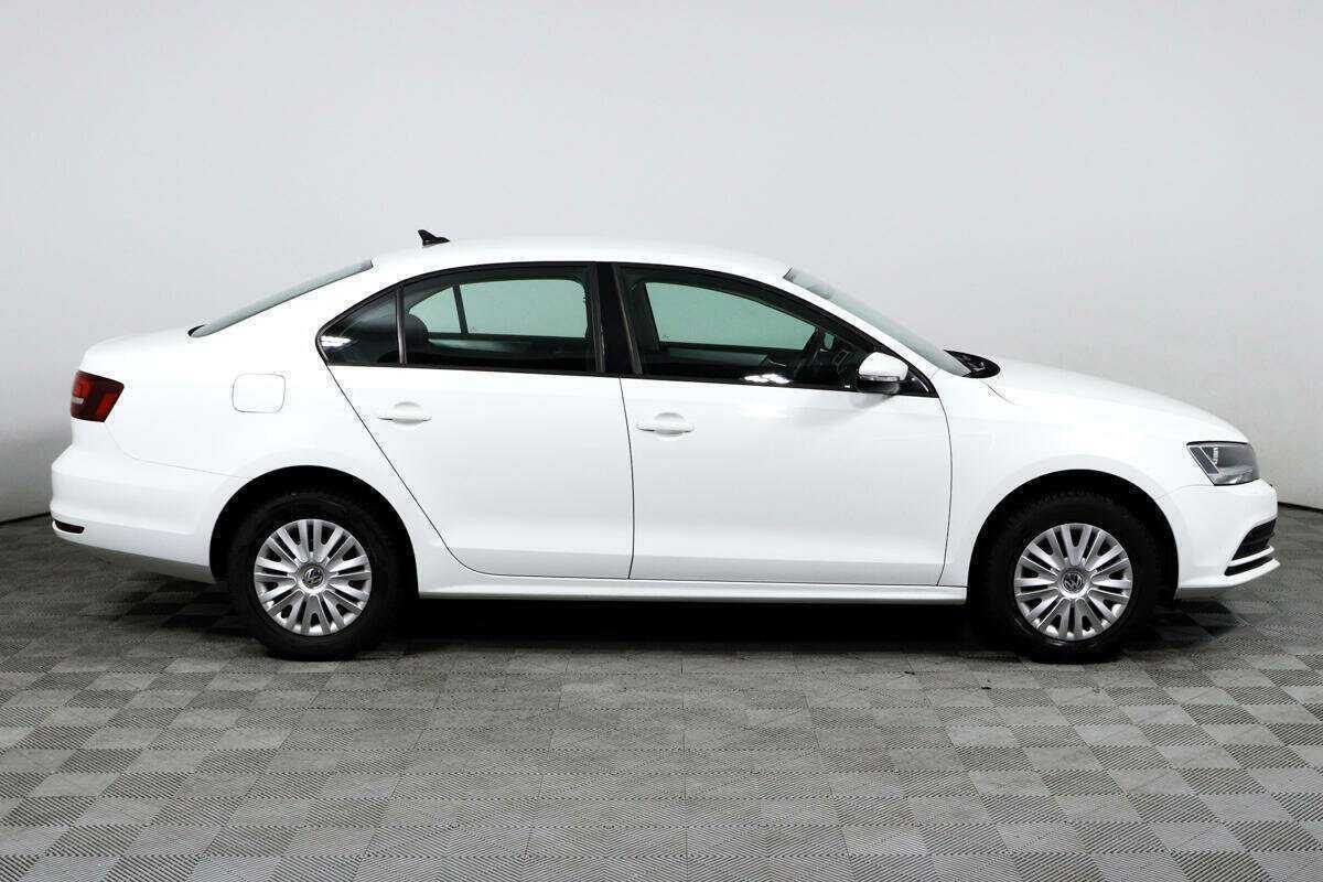 Б/У Фольксваген Джетта 2018 года. Фото: #3