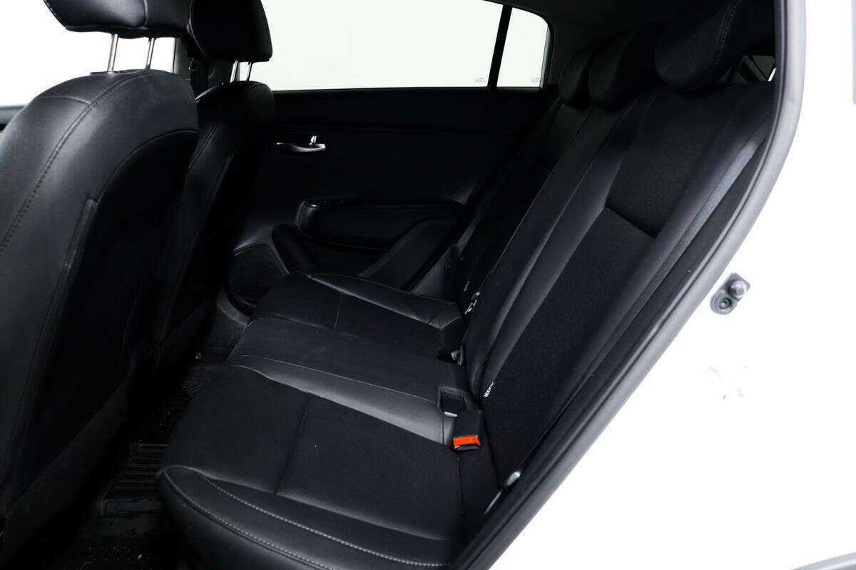 Б/У Киа Рио 2018 года. Фото: #11