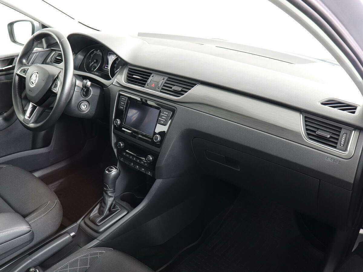 Б/У Шкода Рапид 2019 года. Фото: #8