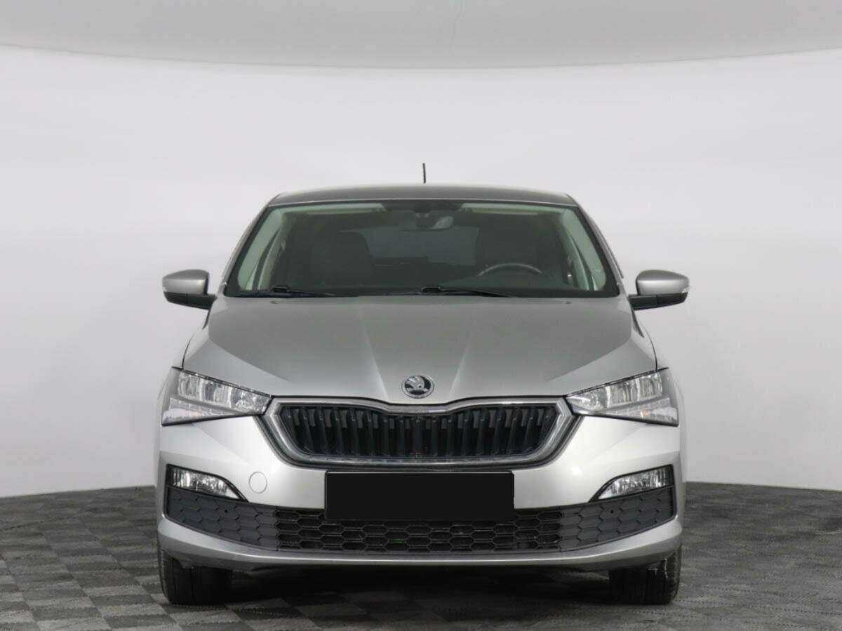 Б/У Шкода Рапид 2021 года. Фото: #1